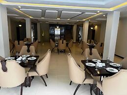 Royal Elite Hotel
