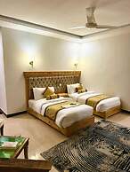 Royal Elite Hotel