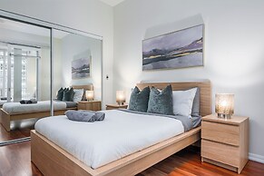 Fort York Suites