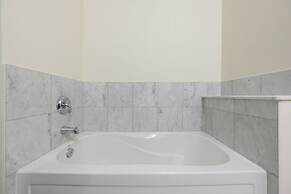 Fort York Suites