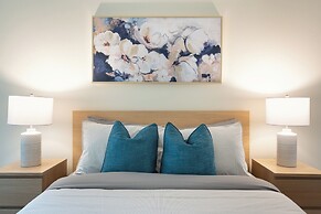 Fort York Suites
