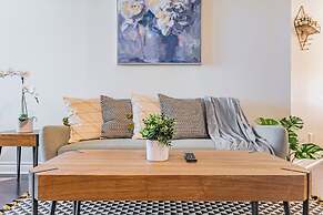 Fort York Suites