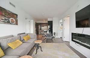 Teahouse Condos in Downtown Toronto