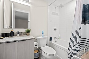 Teahouse Condos in Downtown Toronto