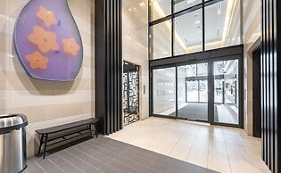 Teahouse Condos in Downtown Toronto
