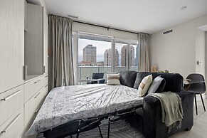 Teahouse Condos in Downtown Toronto