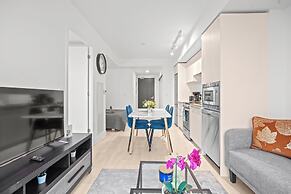 Teahouse Condos in Downtown Toronto