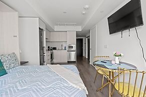Teahouse Condos in Downtown Toronto