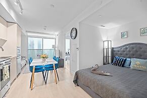 Teahouse Condos in Downtown Toronto