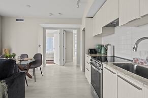 Teahouse Condos in Downtown Toronto