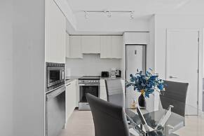 Teahouse Condos in Downtown Toronto