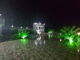 Hotel zurapalace