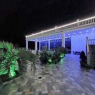 Hotel zurapalace