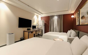 Hotel Azit - Sinsigaji