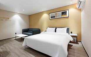 Hotel Azit - Sinsigaji