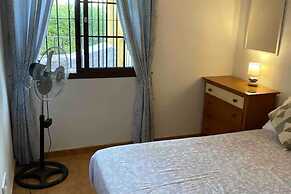 3 Bed Apartment Sleeps 6 With Shared Pool