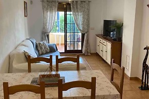 3 Bed Apartment Sleeps 6 With Shared Pool