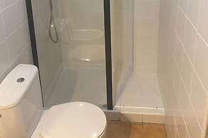 3 Bed Apartment Sleeps 6 With Shared Pool