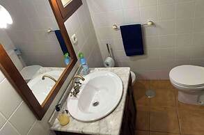 3 Bed Apartment Sleeps 6 With Shared Pool