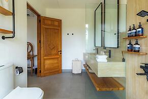 Como Villa by Betterplace
