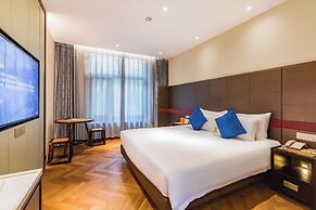 Ziyue Minghu Hotel