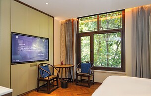 Ziyue Minghu Hotel