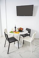 Athinais Suites