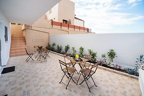 Athinais Suites