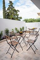 Athinais Suites