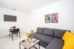 Athinais Suites