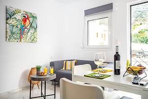 Athinais Suites