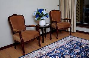 Executive Grand Royal