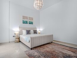 Easygo-upgraded 1bdr Polo Residence