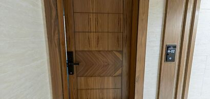 Kease Yasmin H-2 Royal Touch AZ77