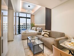 Easygo- STU in Lavish com Azizi Riv9,08