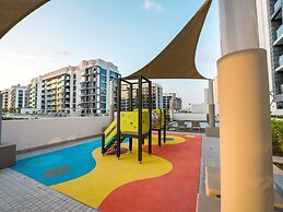 Easygo- STU in Lavish com Azizi Riv9,08