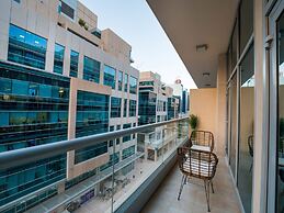 Easygo- Spacious 1bdr Bay Square Busbay