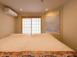 Celine Kanayama 501