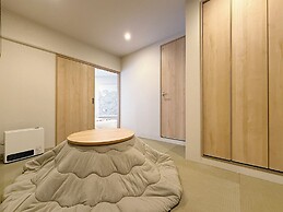 Celine Kanayama 501