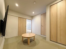 Celine Kanayama 501