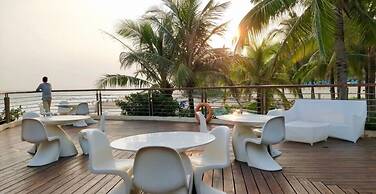 Diamond beach OceanView Villa