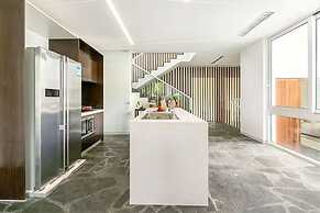 Diamond beach OceanView Villa