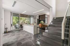 Diamond beach OceanView Villa