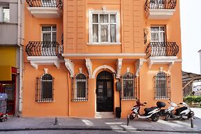 Taksim Coll