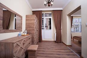 Taksim Coll