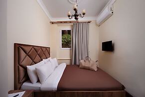 Taksim Coll