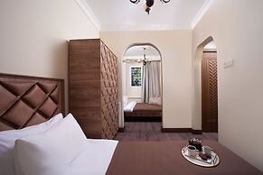 Taksim Coll