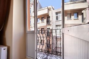 Taksim Coll