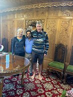 Dilshad Houseboats