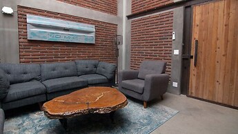 Hotel-L86